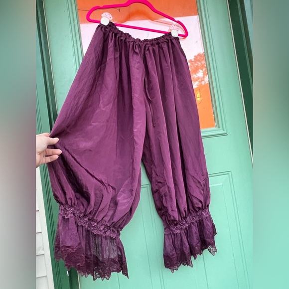 SOLD Free People Forever Young Bloomer Pants Lace Red Burgundy Precious Wine L - Picture 3 of 10